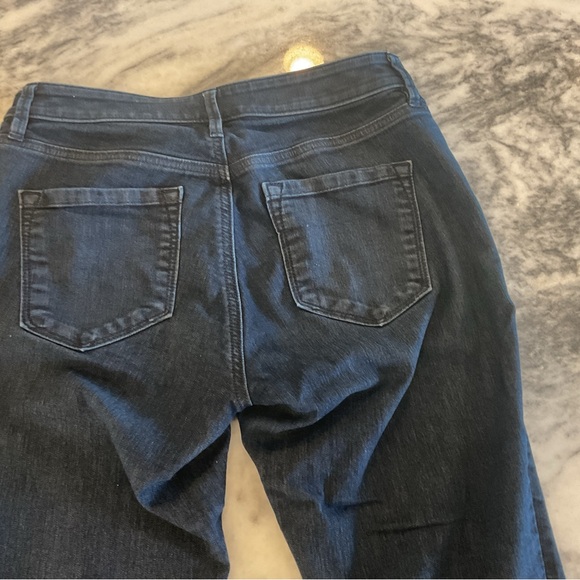 Dark blue Loft curvy skinny jeans. Like new. - Picture 3 of 3